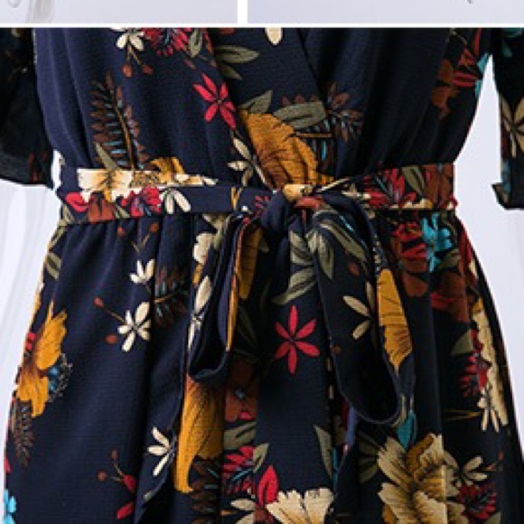 Flirty floral romper playsuit in navy - Picture 4 of 5